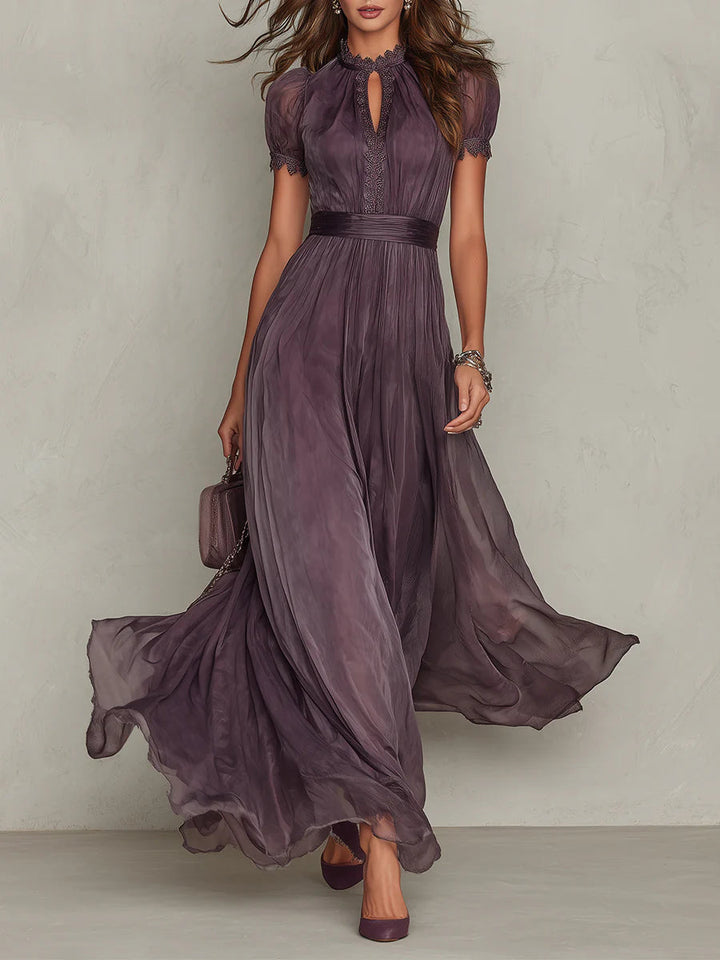 Abito lungo con scollo a goccia viola e bordi in pizzo di chiffon